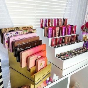 Meet your Posher, Emily Acosta